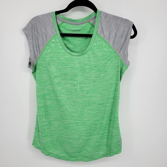 Reebok Scoop Neck Cap Sleeve Athletic Top Size S - Picture 3 of 9